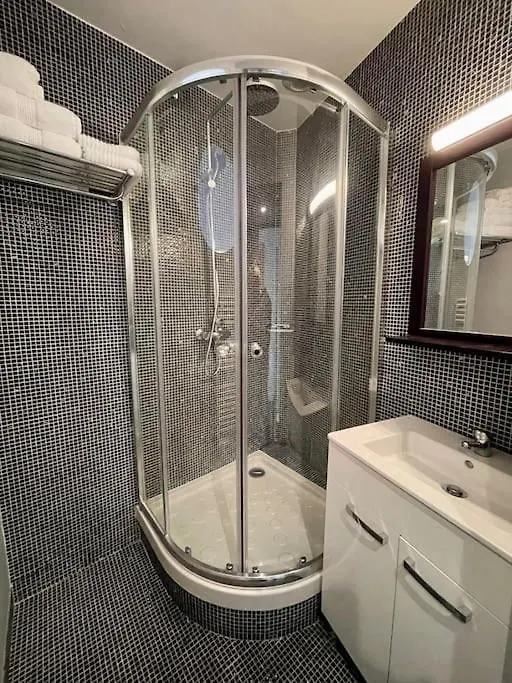 Pavillon D'Auguste Perret Apartment Paris