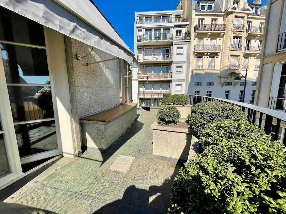 Pavillon D\'Auguste Perret contacts